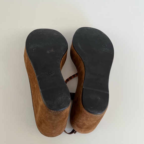 Auth VTG MIU MIU Suede Platform Heels - Picture 6 of 8